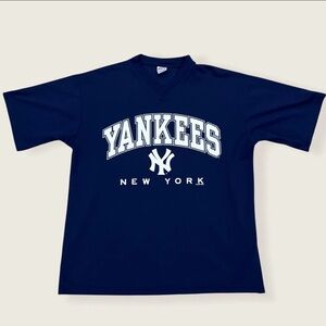 Vintage New York Yankees 2002 True Fan Jersey Shirt Size L EUC